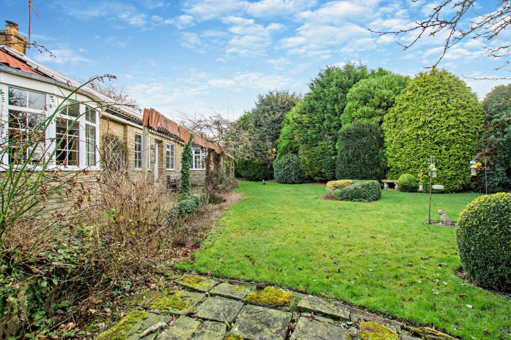3 bed Detached Bungalow