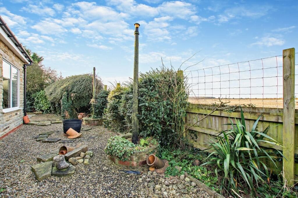 3 bed Detached Bungalow