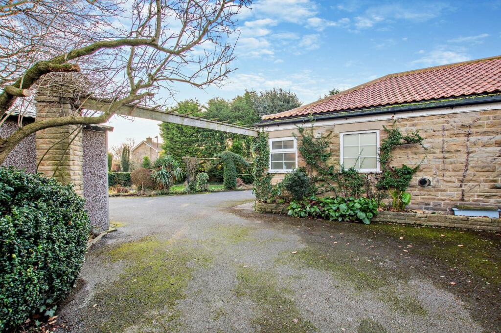 3 bed Detached Bungalow