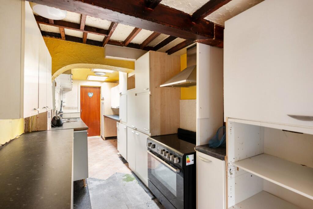 5 bed Terraced