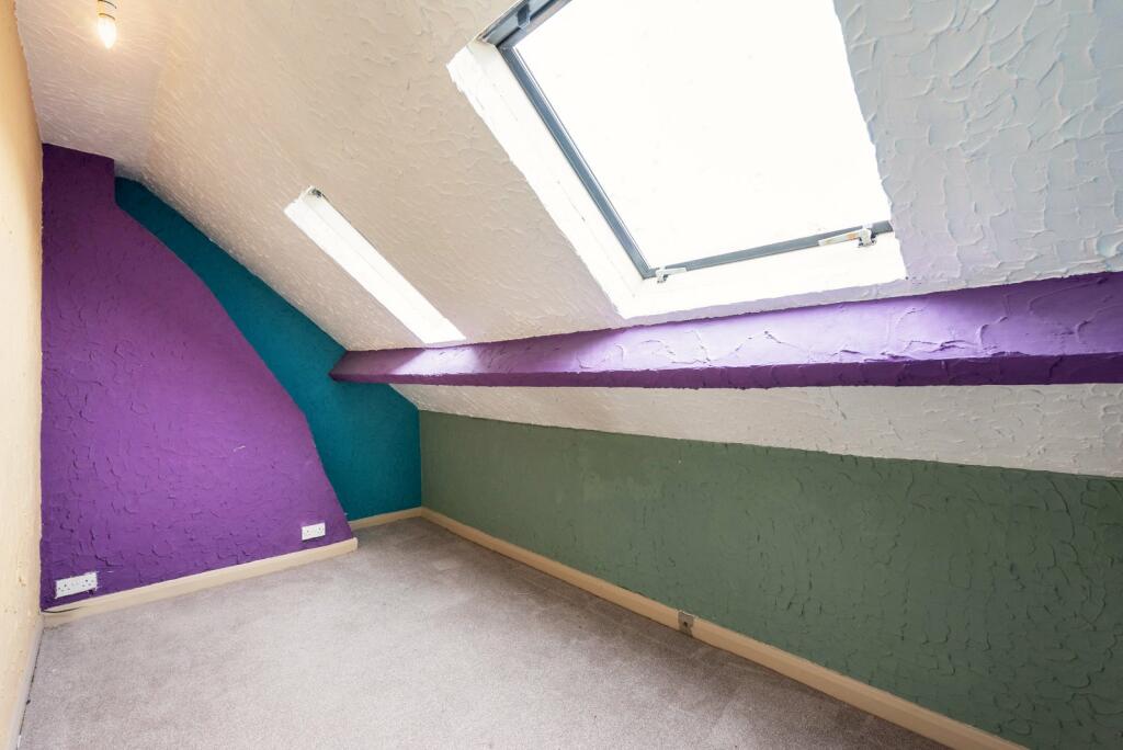 5 bed Terraced