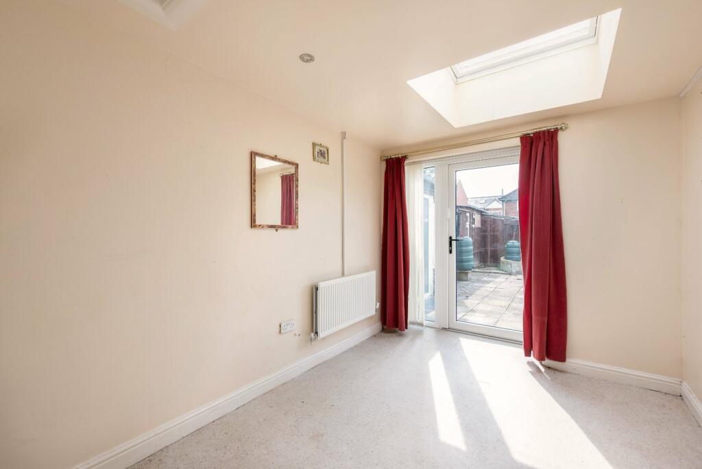 5 bed Terraced