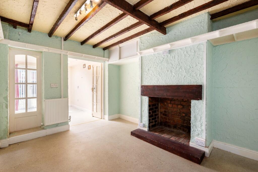 5 bed Terraced