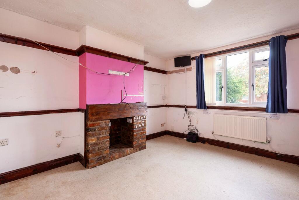 5 bed Terraced