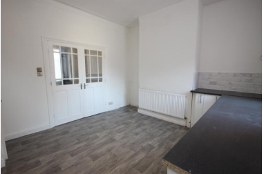 4 bed Terraced