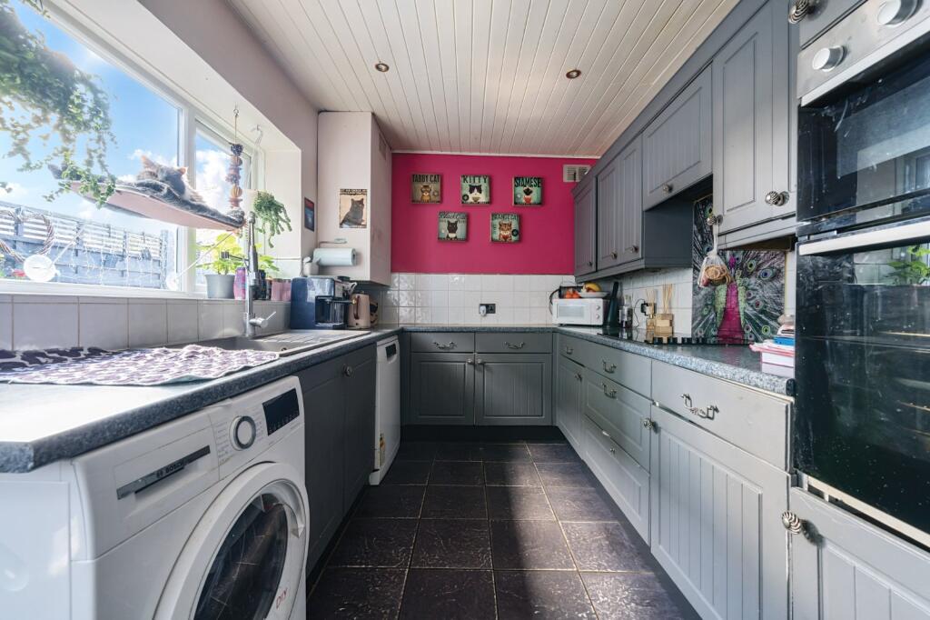 3 bed Terraced