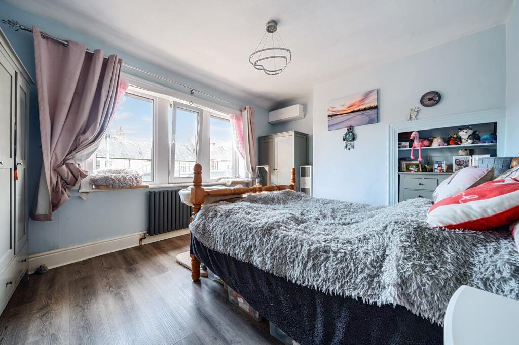 3 bed Terraced
