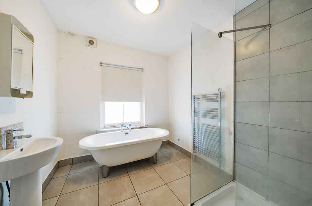 3 bed Terraced