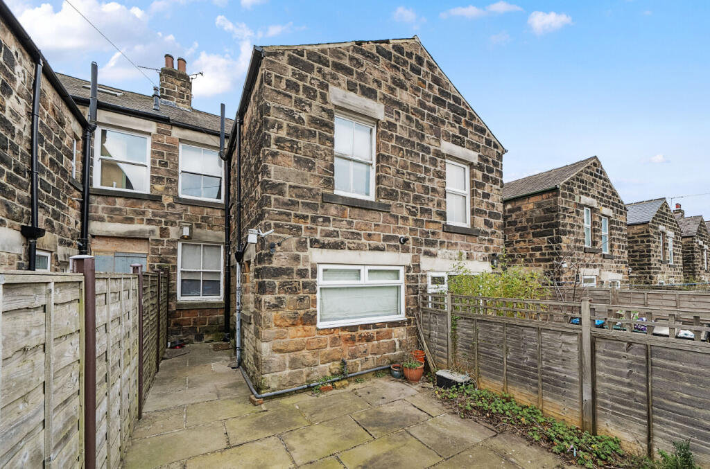 3 bed Terraced