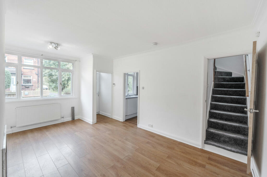3 bed End of Terrace