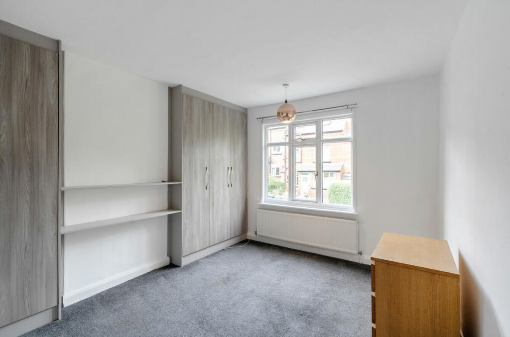 3 bed End of Terrace