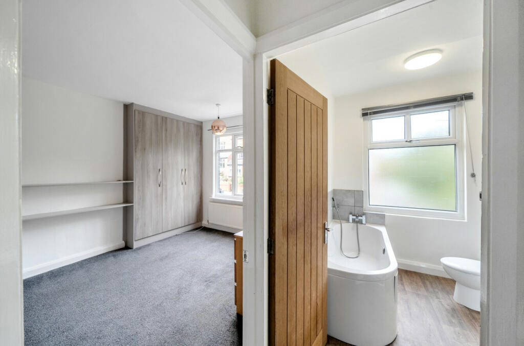 3 bed End of Terrace