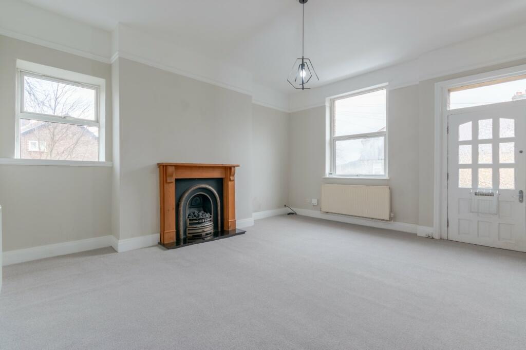 2 bed End of Terrace