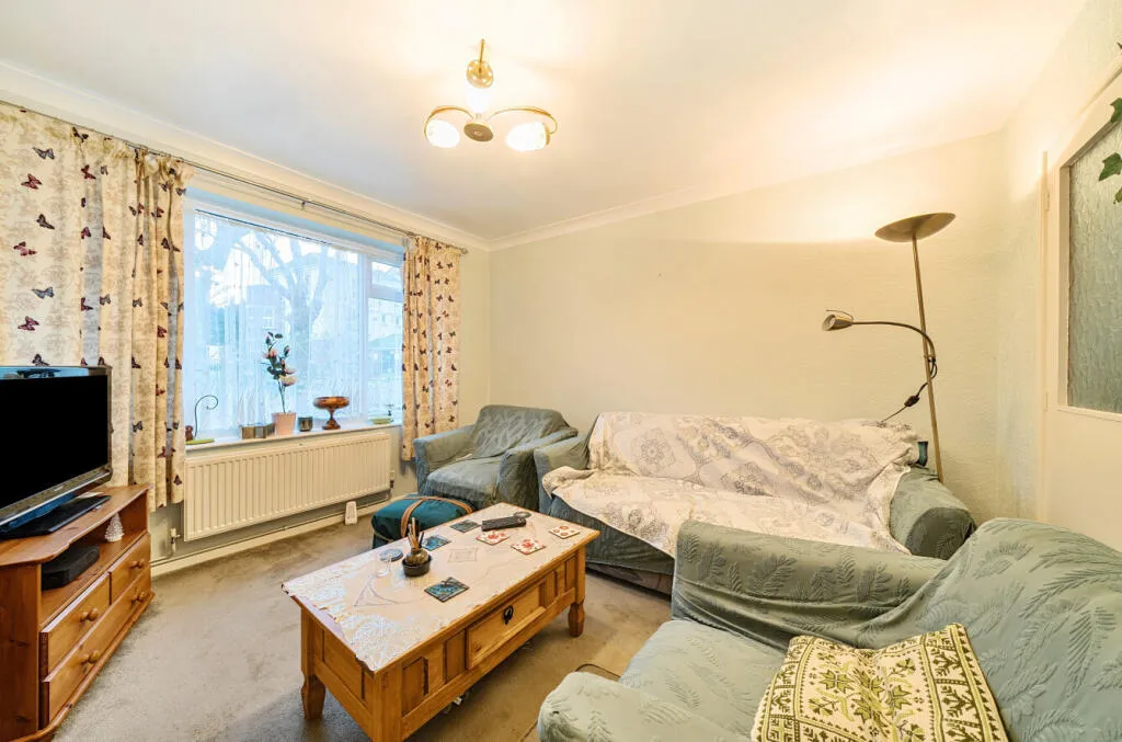 3 bed Semi-Detached