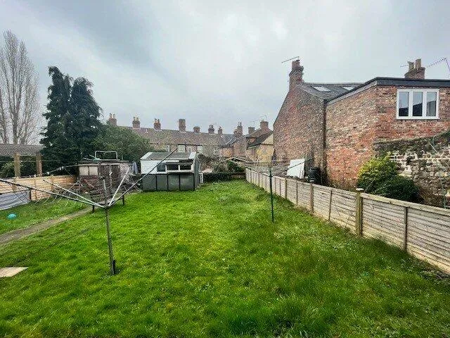 2 bed Terraced