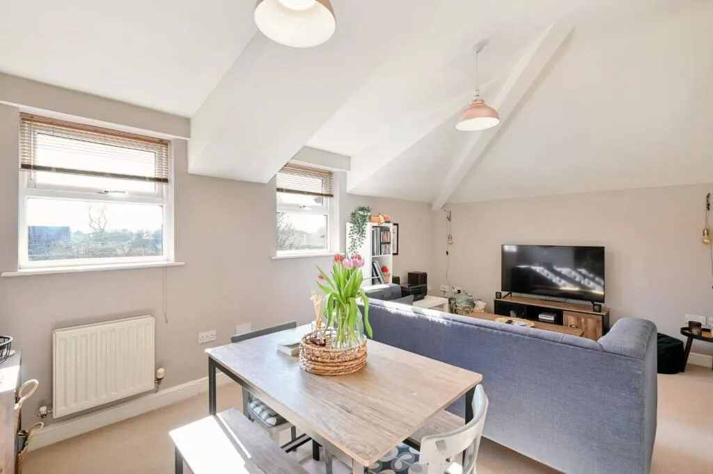 2 bed Apartment