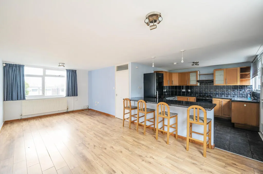 3 bed Terraced