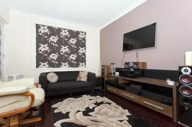 2 bed Apartment