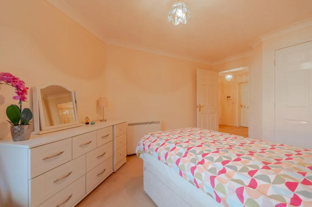 1 bed Retirement Property