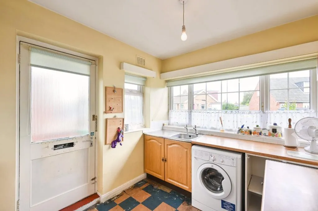 2 bed Detached Bungalow