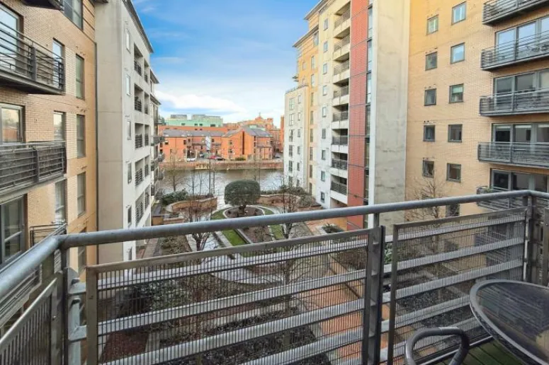 2 bed Apartment