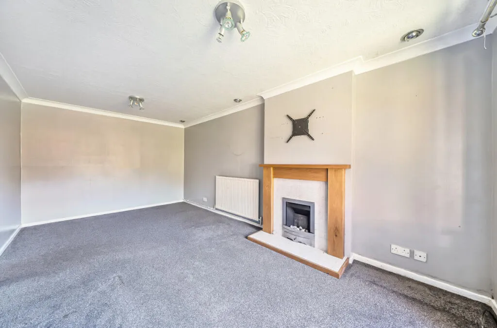 2 bed Semi-Detached Bungalow