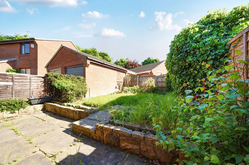 2 bed Semi-Detached Bungalow