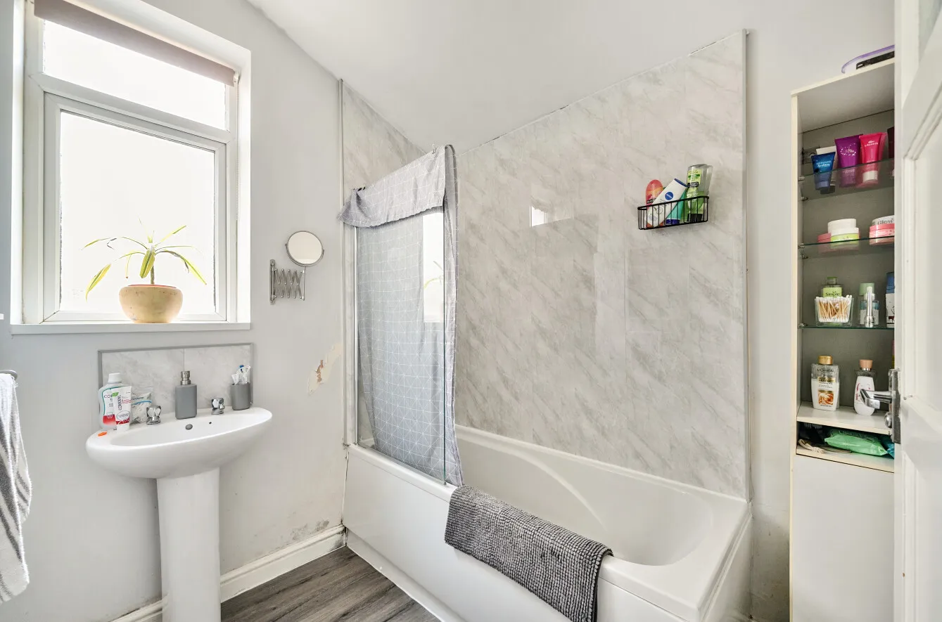 3 bed Semi-Detached