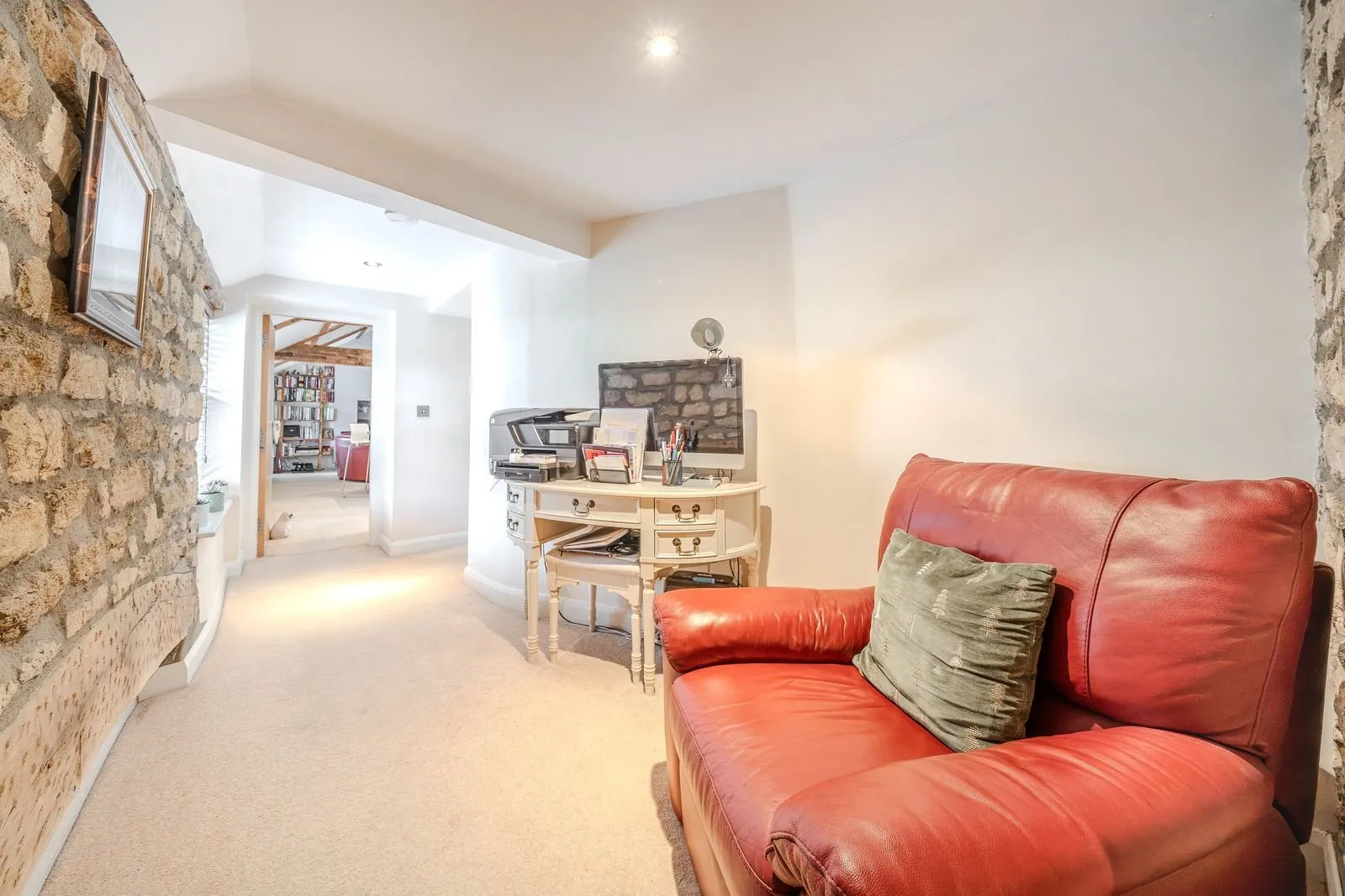 2 bed Apartment