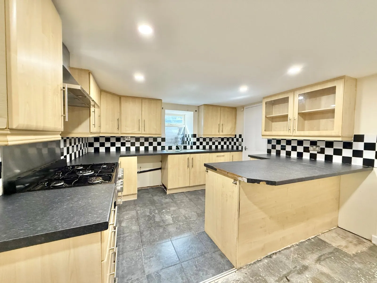 2 bed Terraced