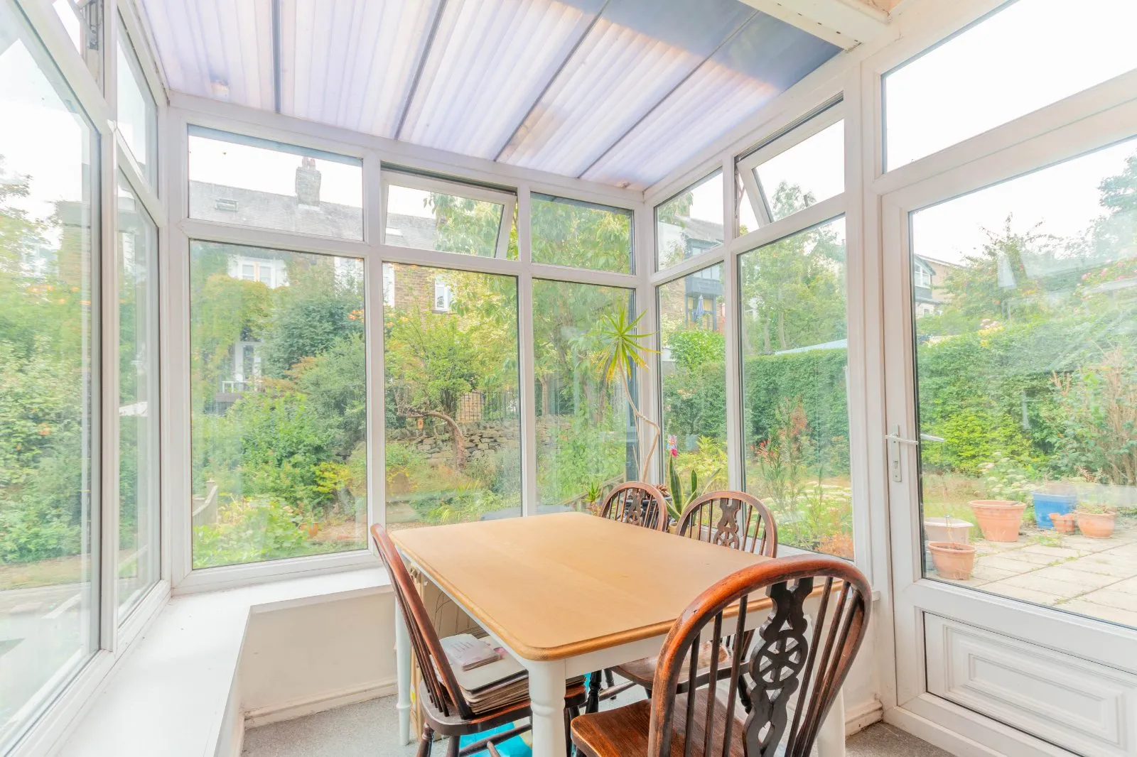 4 bed Semi-Detached