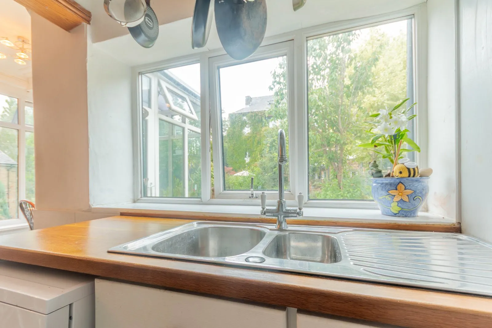 4 bed Semi-Detached