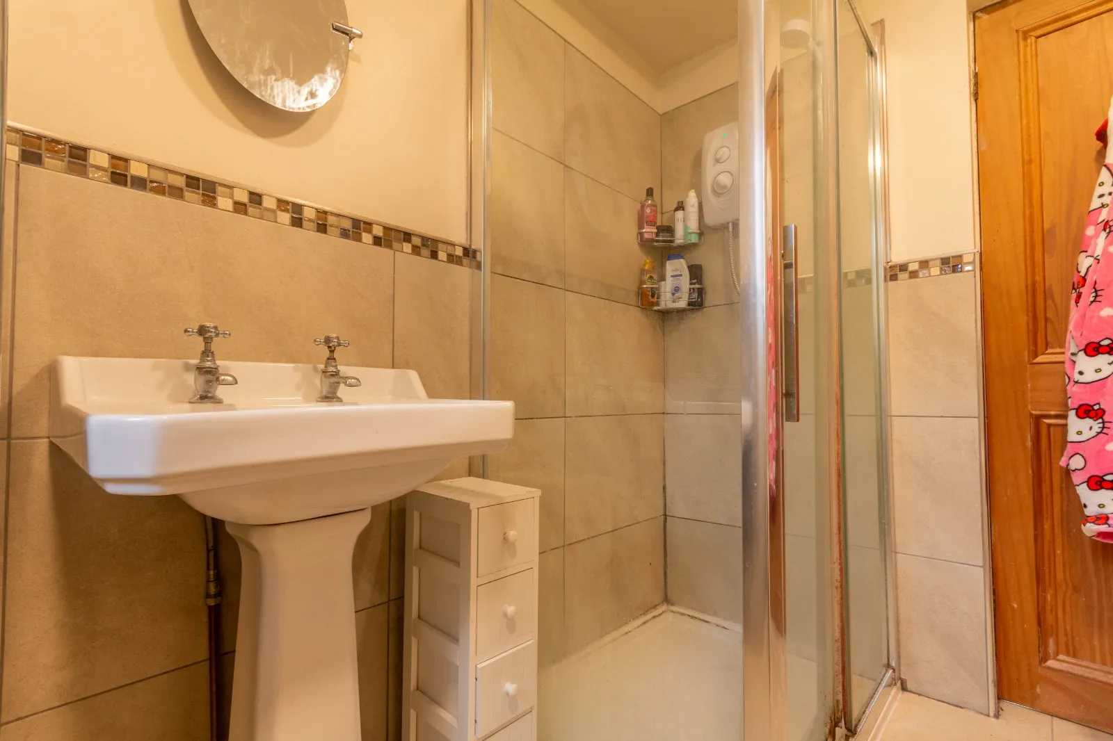 4 bed Semi-Detached