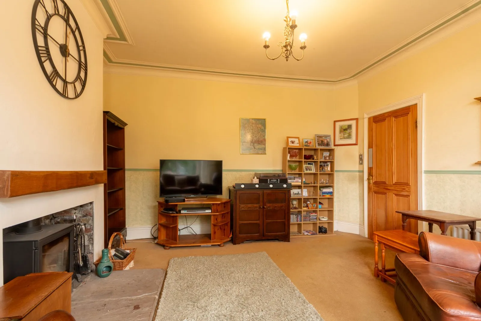 4 bed Semi-Detached