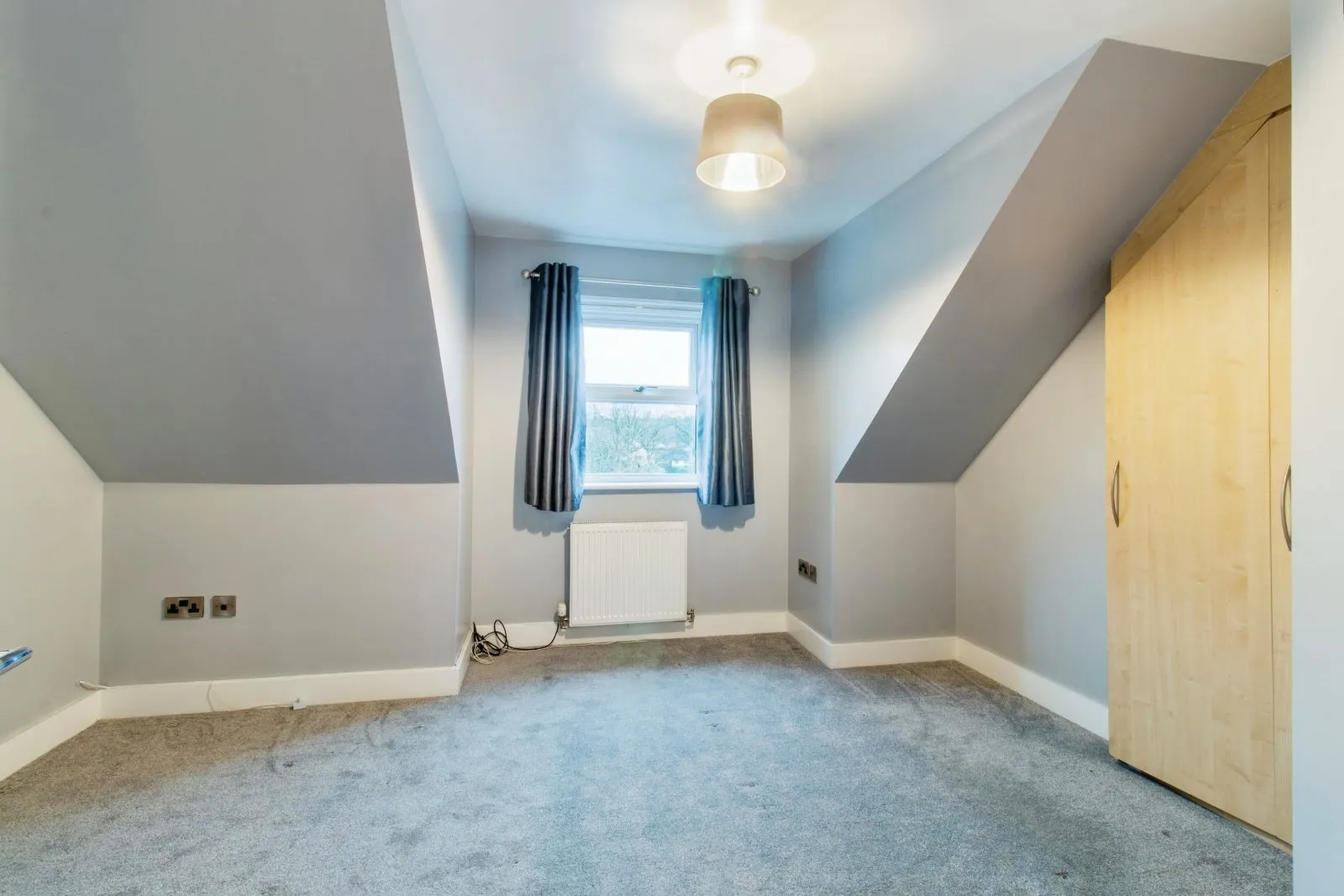 4 bed End of Terrace