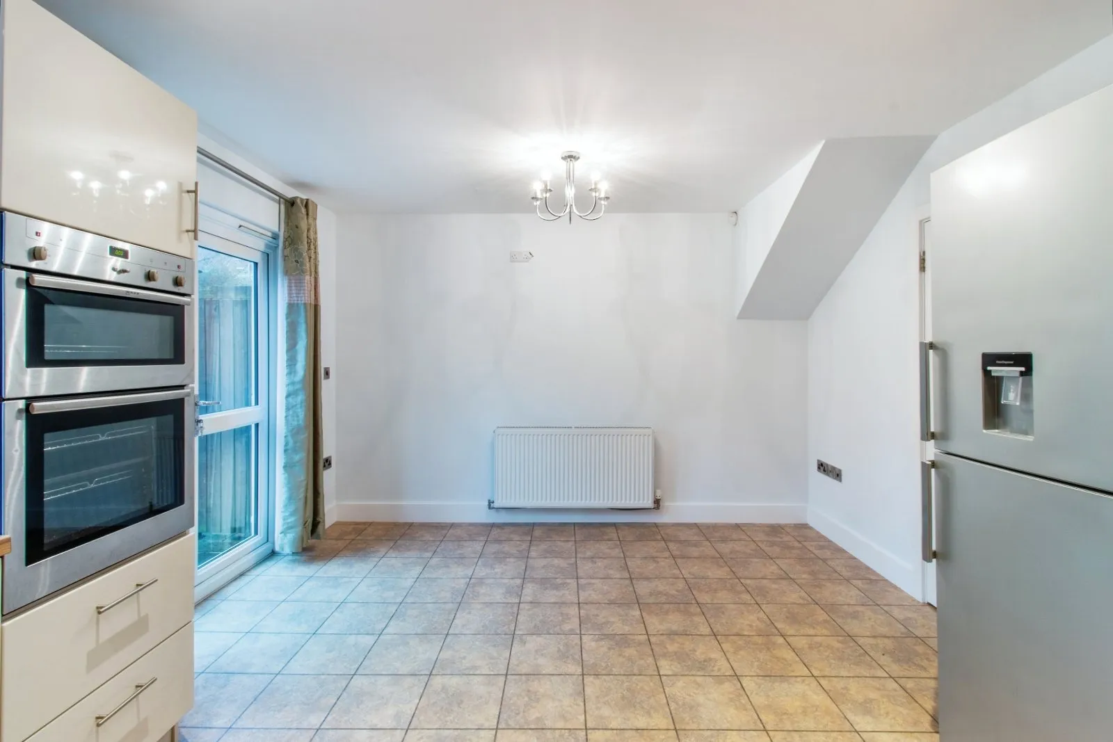 4 bed End of Terrace