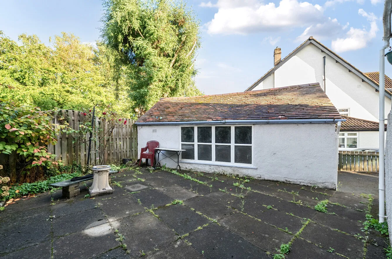 4 bed Semi-Detached