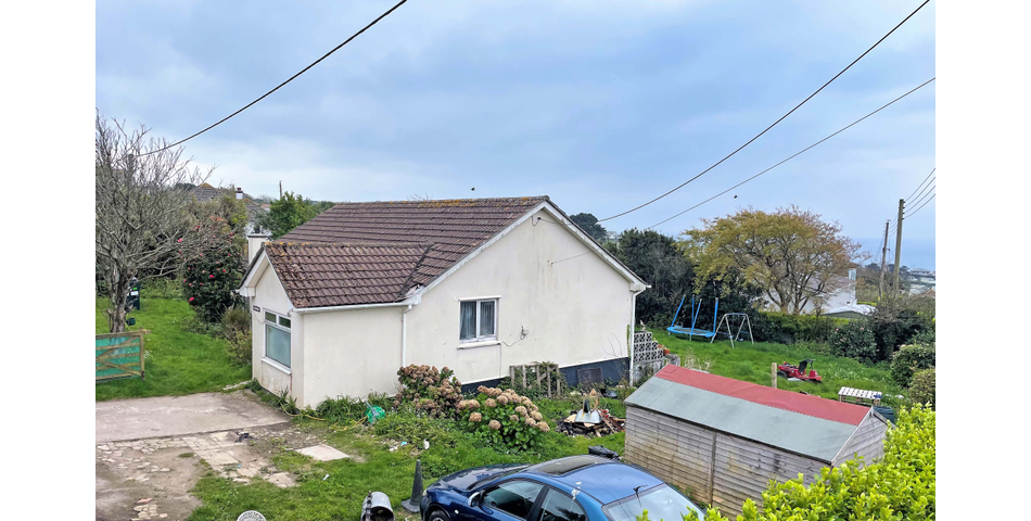 3 bedroom bungalow for improvement