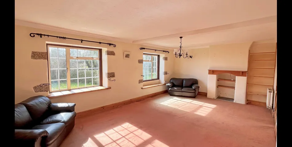 4/5 bedroom semi-detached house with 3/4 acre garden
