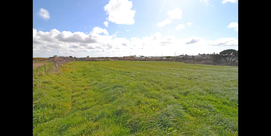 Almost 1 acre of land in a sought-after location close to the North Coast.