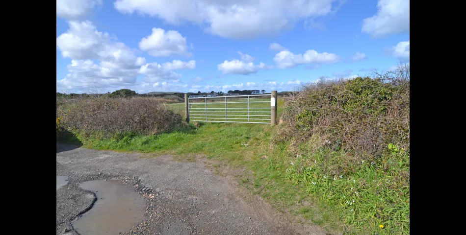 Almost 1 acre of land in a sought-after location close to the North Coast.