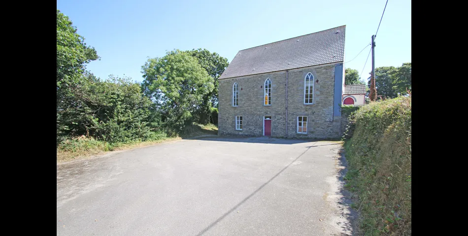 A smartly presented church with generous parking 