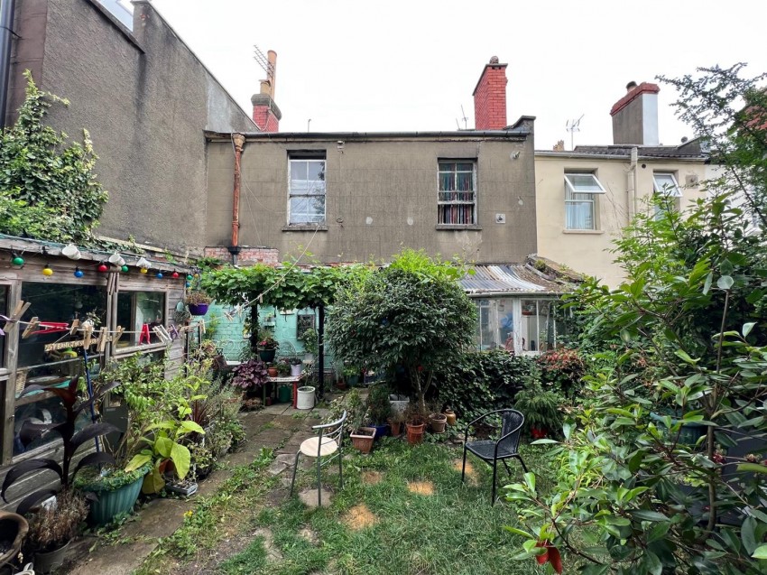 14, North View, Westbury Park, Bristol, BS6 7QB