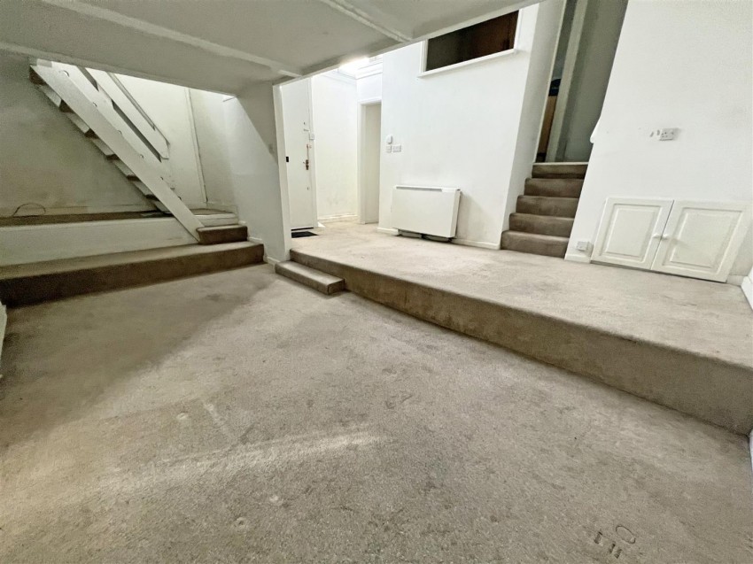 Ground Floor Front Flat, 74, North Street, Bedminster, Bristol, BS3 1HJ