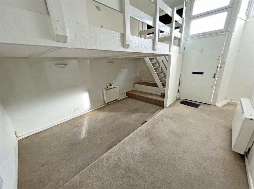 Ground Floor Front Flat, 74, North Street, Bedminster, Bristol, BS3 1HJ