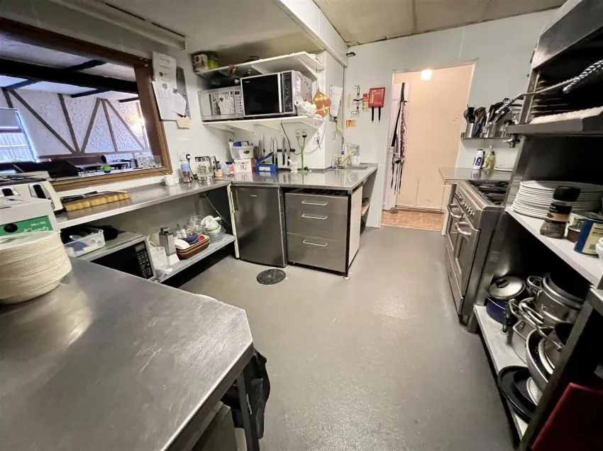 209-211 Gloucester Road, Patchway, Bristol, BS34 6ND