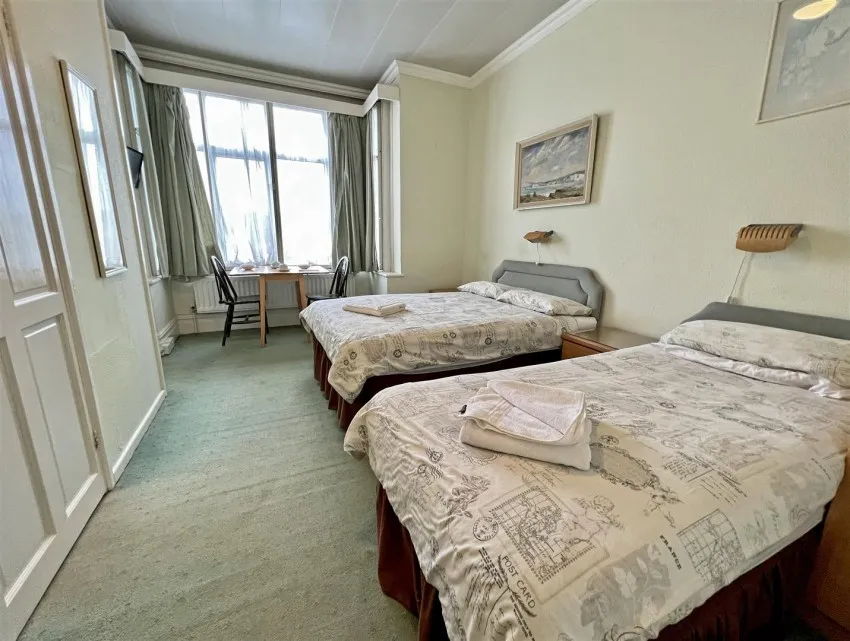 209-211 Gloucester Road, Patchway, Bristol, BS34 6ND