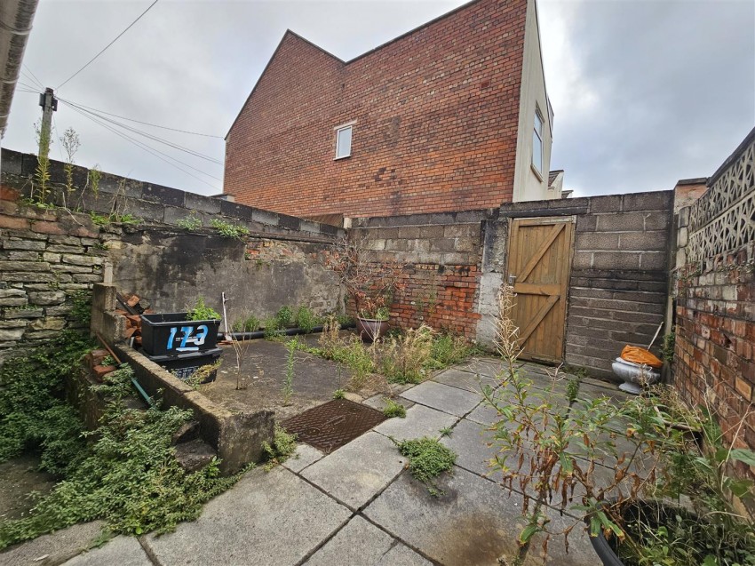 West Street, Bedminster, Bristol, BS3 3PX