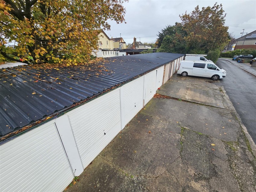 Oldmead Walk, Uplands, Bristol, BS13 7BL