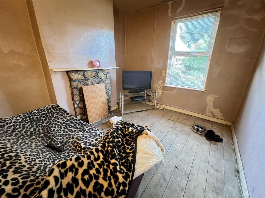 Mina Road, St Werburghs, Bristol, BS2 9XP